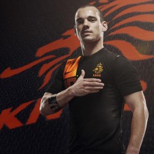 【中国足彩竞彩网】举重女子最大级别巅峰对决，李闫力克传奇李雯雯荣膺金牌